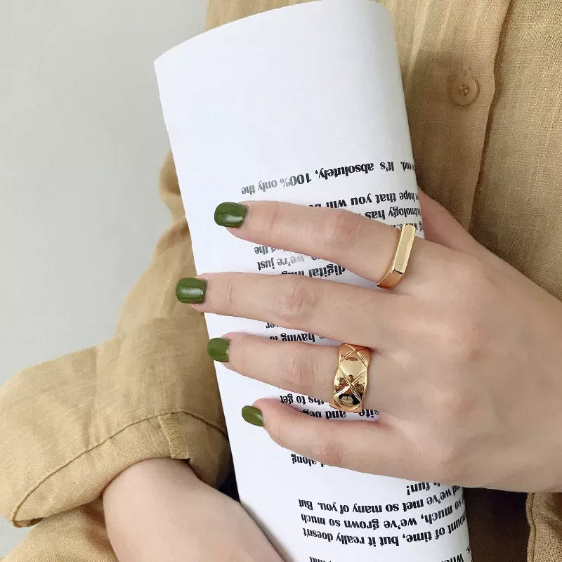 Ava Ring