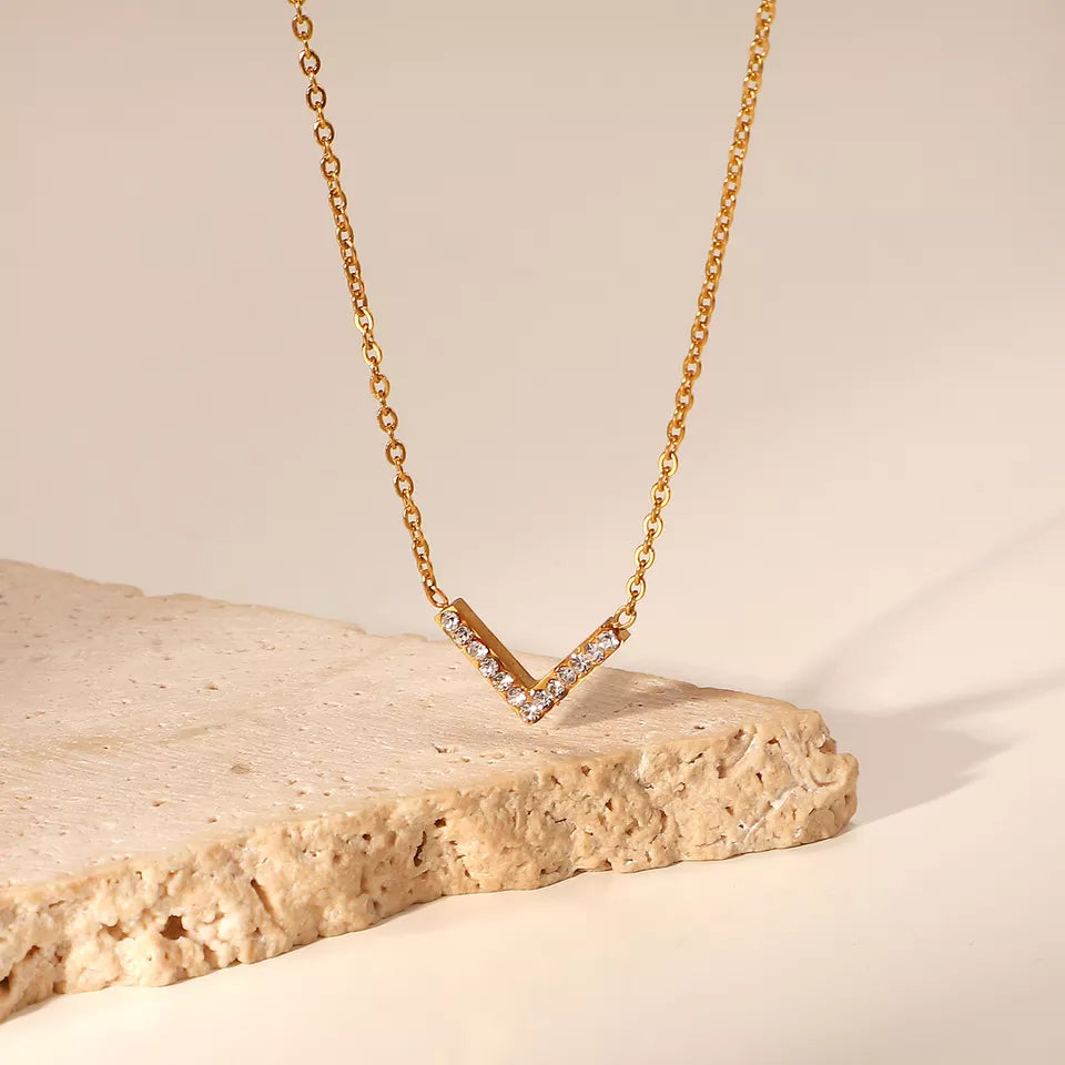V Shape Pendant