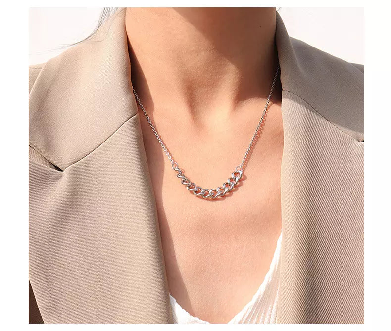 Lavish Lure Chain
