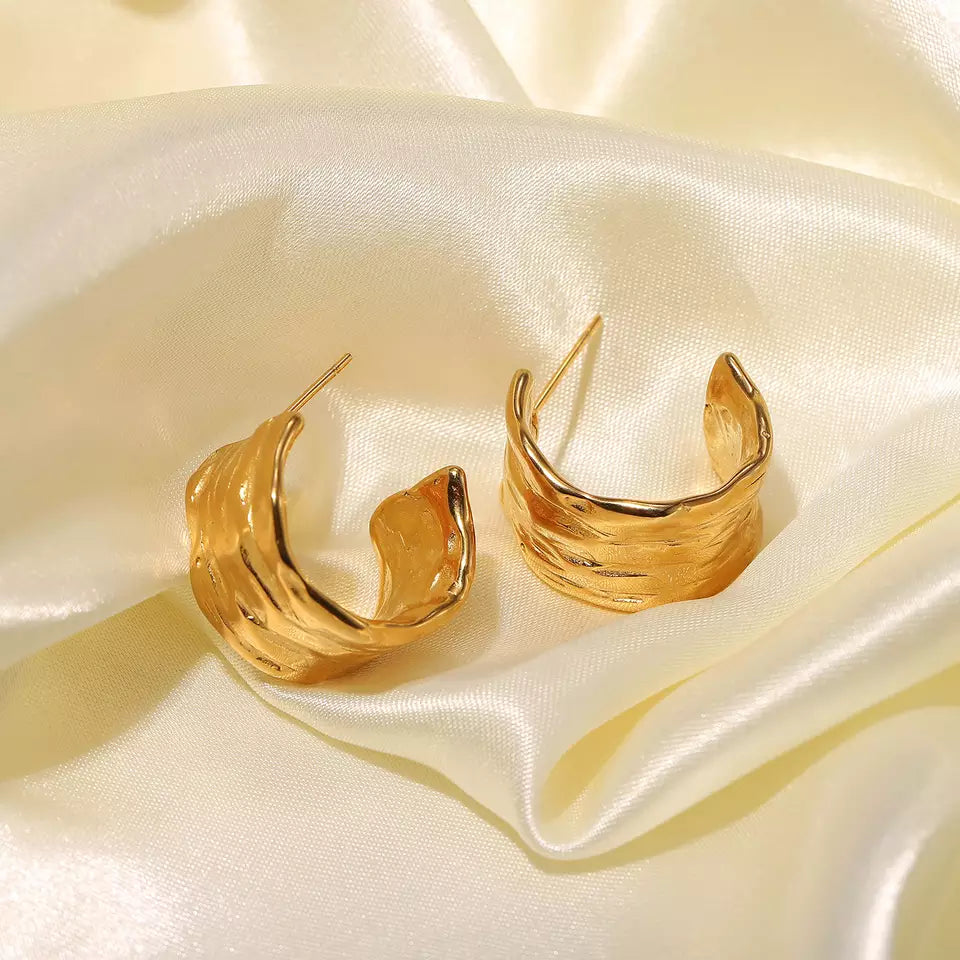 Queen of Gold Earring