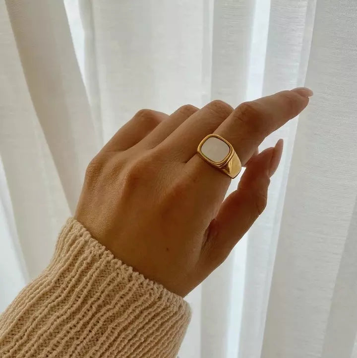 Victoria Ring