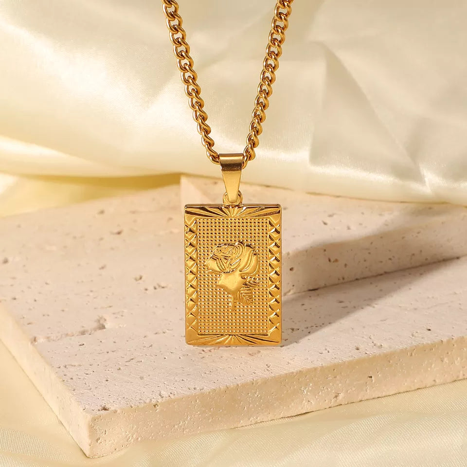Rose Palace Necklace