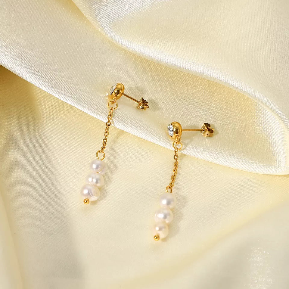 Pearls Drop Earring